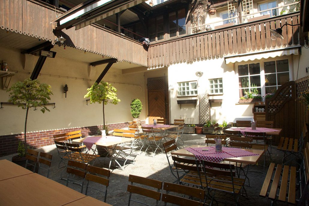 Brauerei Spezial | Im Bierhof die Sonne genießen | Brauerei Spezial Bamberg